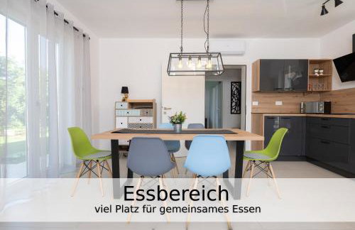 Villa Falco für Familien, bis 6 Personen, 3 Schlafzimmer mit Bad en Suite, Pool mit Loungebereich, Grillterrasse, schnellem Wlan, 2 Parkplätze, - Foto 25
