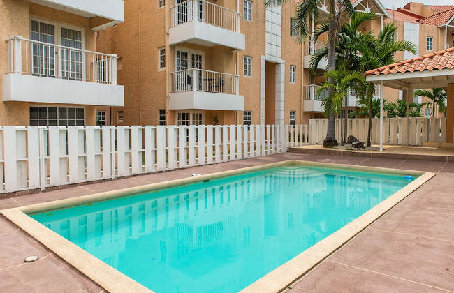 Kingston Most Centrally Located Two Bdrm - Foto 17