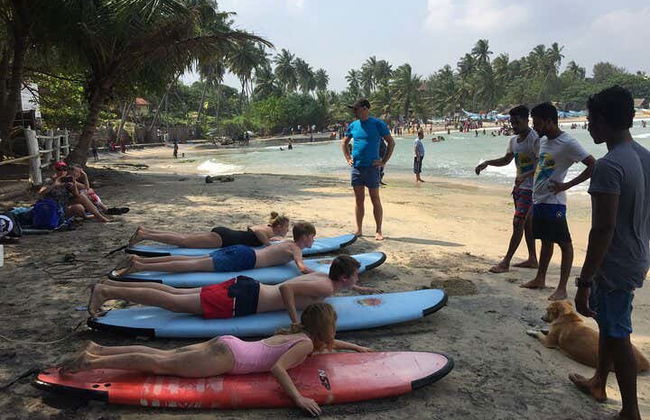 Arugam Bay Beginners' Surfing Class - Foto 2