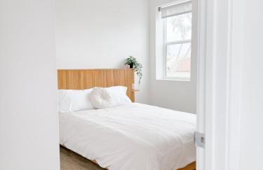 Central, Urban Townhouse with Private Roof Deck - Foto 10