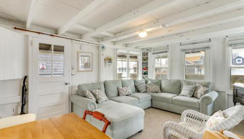 Charming Westbrook Cottage, Steps to Private Beach - Foto 4