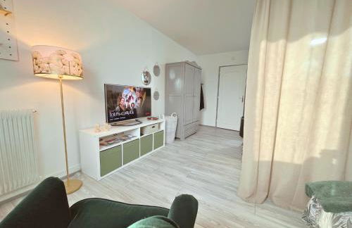 Le Petit Margny - place de parking sécurisée - Your Sweet Loc - Foto 10