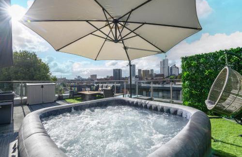 Luxury Penthouse with Private Hot Tub Overlooking Leeds City Centre - Foto 1