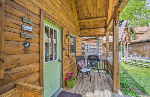 Resort Cabin with Fire Pit Golf, Hike and Play! - Foto 5