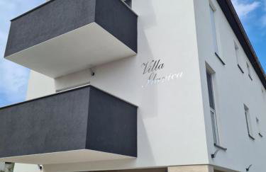 Vila Slavica - Foto 1