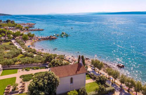 Luxury apartment Marco Polo with a private swimming pool with salt sea water - Foto 38