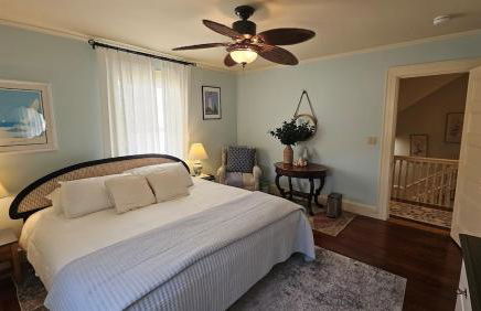 Big New England Family Home; walk to beach, shops - Foto 62