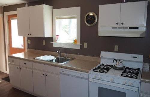 The Cute & Cozy - Upper Apt - Great Location! - Foto 5