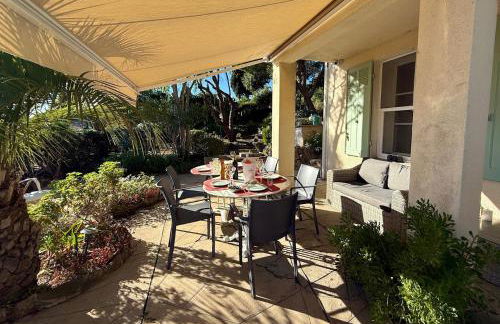 Authentique Villa le Cactus entièrement rénovée climatisée proche des plages du centre du Lavandou et du supermarché - Foto 3