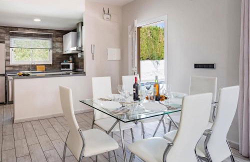 Villa Pomera Tres by Villa Plus - Photo 5