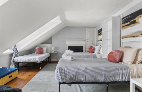 Old Town Gem Walk to King Street Sleeps 14 - Foto 39