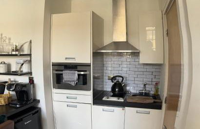 Cosy High Street Apartment 30 seconds from station - Foto 8