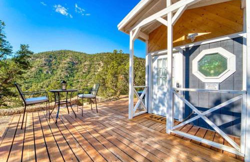 Angel's Landing Tiny East Zion & Bryce Canyon - Photo 19