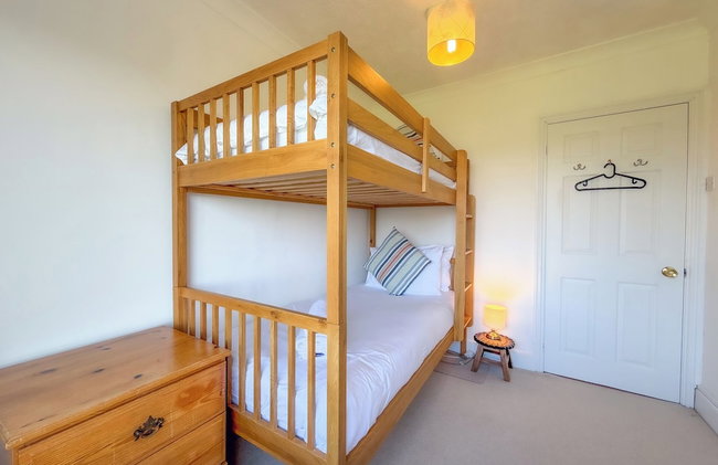 Maytree Cottage - 4 Bedroom Holiday Home - Tenby - Foto 9