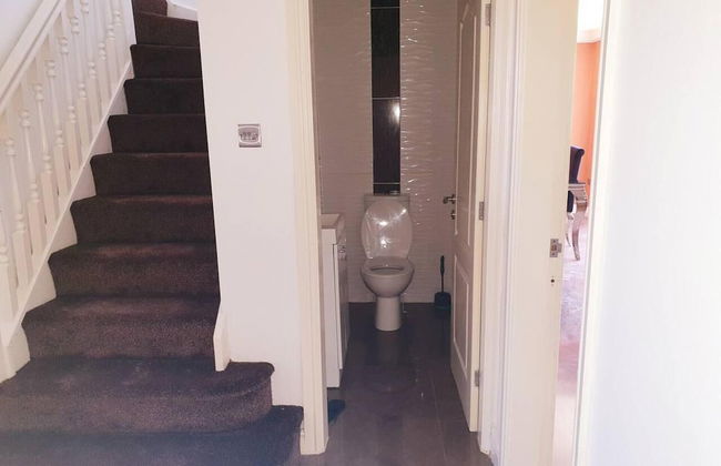 Lovely 4-bed , 3 Bath Villa in Bolton, Manchester - Foto 29