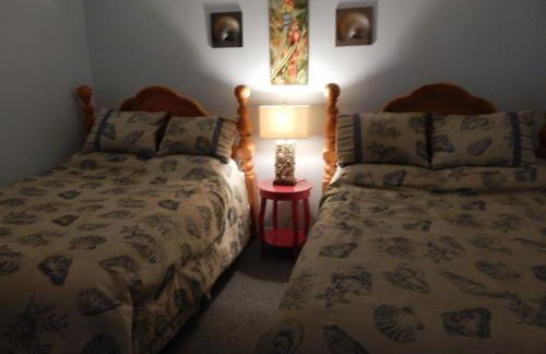 Marylander Condominiums, 90 steps from the beach - Foto 44