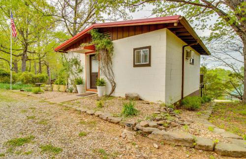 Cozy Elizabeth Studio with Deck Near Norfork Lake! - Foto 21