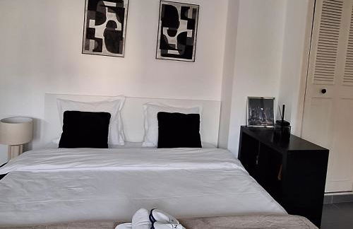 Carnet2voyages Suresnes - Proche Paris, La Défense - Foto 12