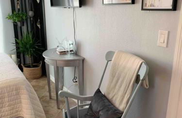 Quaint Coastal Pool Home on Florida's Space Coast - Foto 47