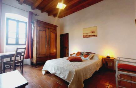 1st floor apartment in 18th century character house - Foto 11