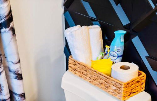 5BDRM 10BD with King BBQ Patio 1 MIN walk Carson ST - Foto 26