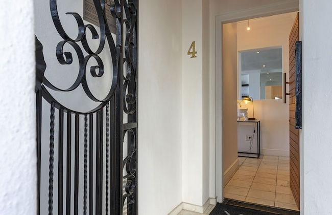 Clifton YOLO Spaces – Clifton Beachfront Apartments - Foto 2