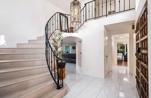 Sun&Star Studded Central Luxury with Hottub, Pool, Views - Foto 20