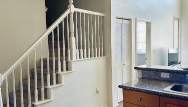 Spacious,2Queen beds, free parking, pool&gym and central location - Foto 4