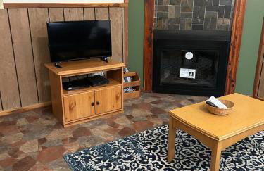 Solarium Cabin #16 on Patoka Lake in Southern Indiana - Foto 6