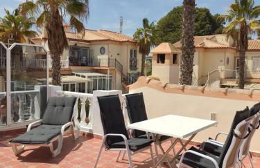 Schönes ruhiges Rooftop Apartment mit großer Dachterrasse - Foto 2