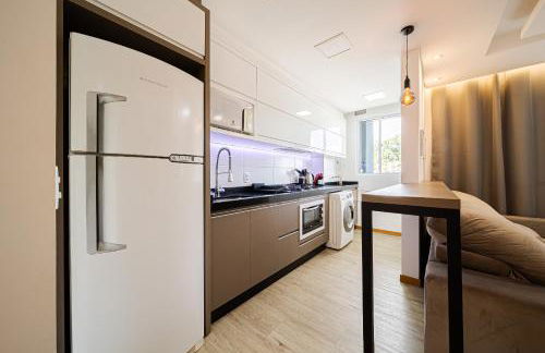 Aconchego e privacidade para sua família com 2 quartos, sala e cozinha integrados e sacada com churrasqueira - Foto 26