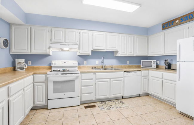 Sea Oats 102c- Beach View Pool 25 Steps to Beach - Photo 8