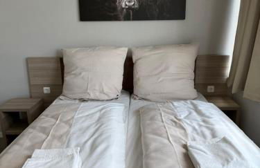 Aparthotel Emilia 24h Check-in, Free Parking and WiFi - Foto 5