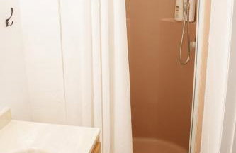 House-1 Bedroom, 1 Bath-Private, Centrally Located - Foto 11