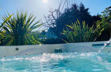 Tranquil Victorian Villa with Hot Tub & Sauna - Foto 7