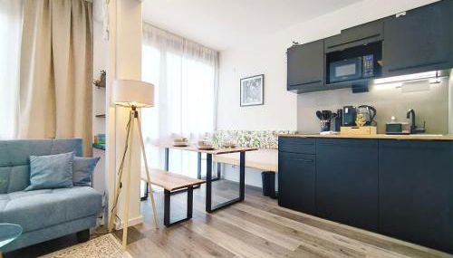 Design-Apartment für bis zu 4 im 1 OG, modern, Dachterrasse, Grill, ruhige Lage, Disney plus, Wii, LAN und WLAN - Foto 4