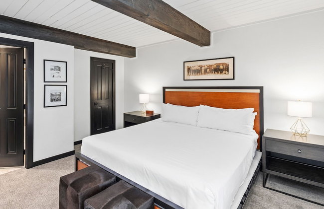 Top of the Village - Foto 75