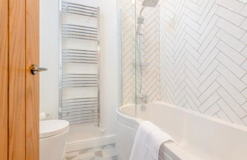 2 Bed in Llanfechell 77640 - Photo 15