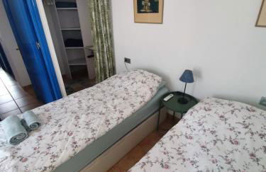 Private townhouse with roof terrace close to the beach - Photo 13