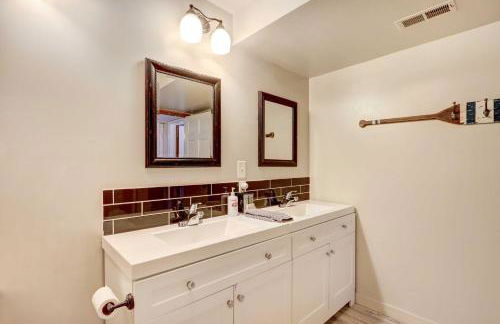 Lakefront Vacation Rental with Dock and Views! - Foto 12