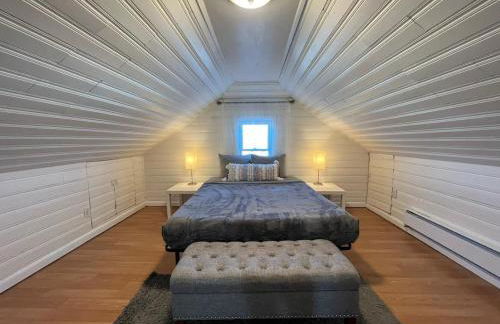 The B&W Haven 5BR Home with yard theater - Foto 75