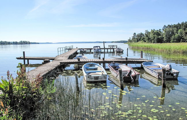 3 bedroom House in Adelsö with garden - Photo 5