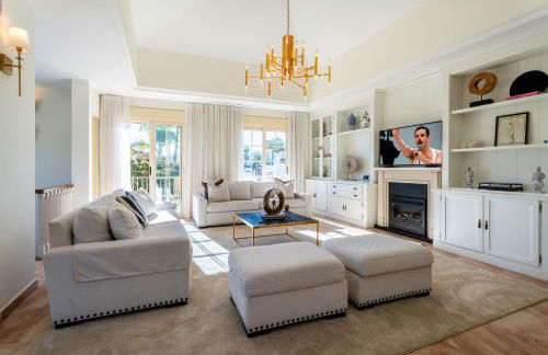 VACATION MARBELLA I Villa Bosquecito, Giant Private Heated Pool, 4min to the Beach, 6 BR, Spacious Villa - Foto 19