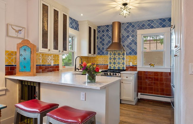 Laughing Llama - Luxury Home Two Blocks From The Plaza - Foto 9