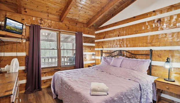 A Lover's Paradise 1 Bedroom Cabin Heavenly Views Resort - Foto 4, Habitación