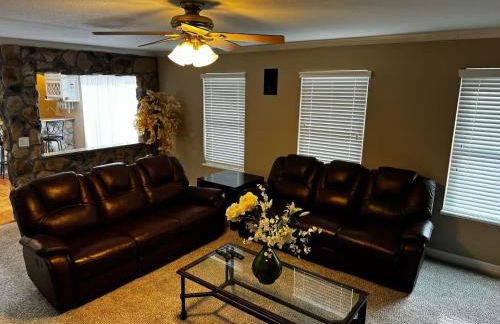 Spacious Country Club Golf Course Retreat - Foto 25