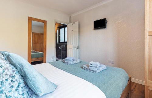 Hazelglade Cottage - Hot Tub, Games Room, Pet Friendly - Photo 26