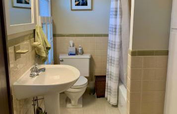 Charming 4BR colonial close to downtown - Foto 39