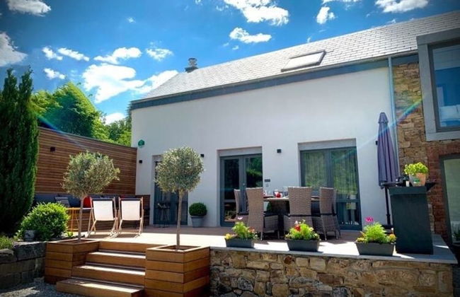 Well Kept House with Fireplace near Forest - Foto 23