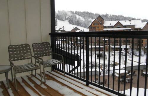 Ski-In / Ski-Out 1 Bedroom Condo base of WP Resort - Foto 36